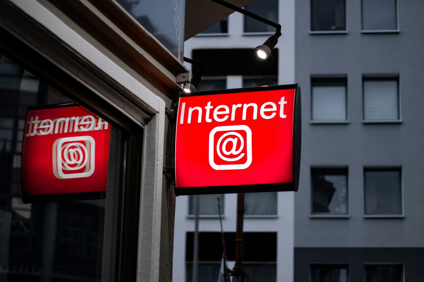An internet services shopfront