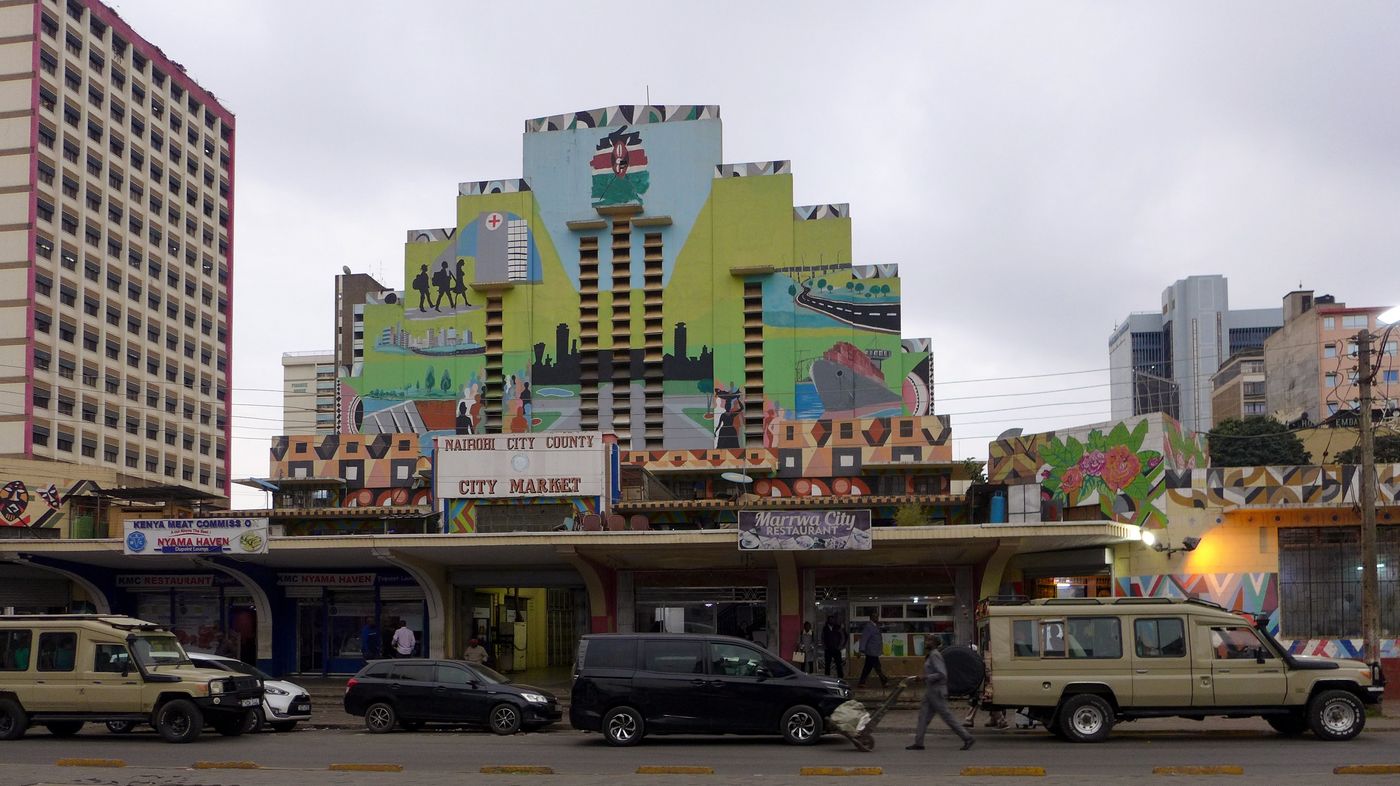 A busy trading centre in Nairobi